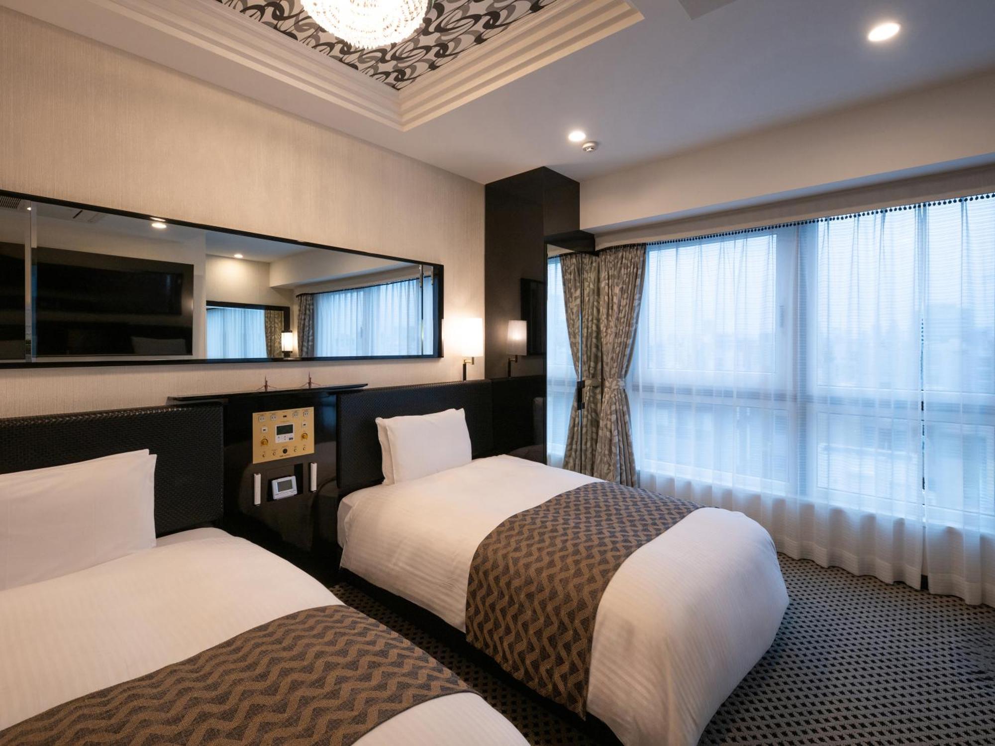 Apa Hotel Asakusa Shin Okachimachi Ekimae — Photos 1